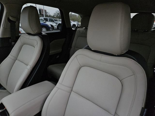 New 2026 Lincoln Corsair Premiere FWD image 18