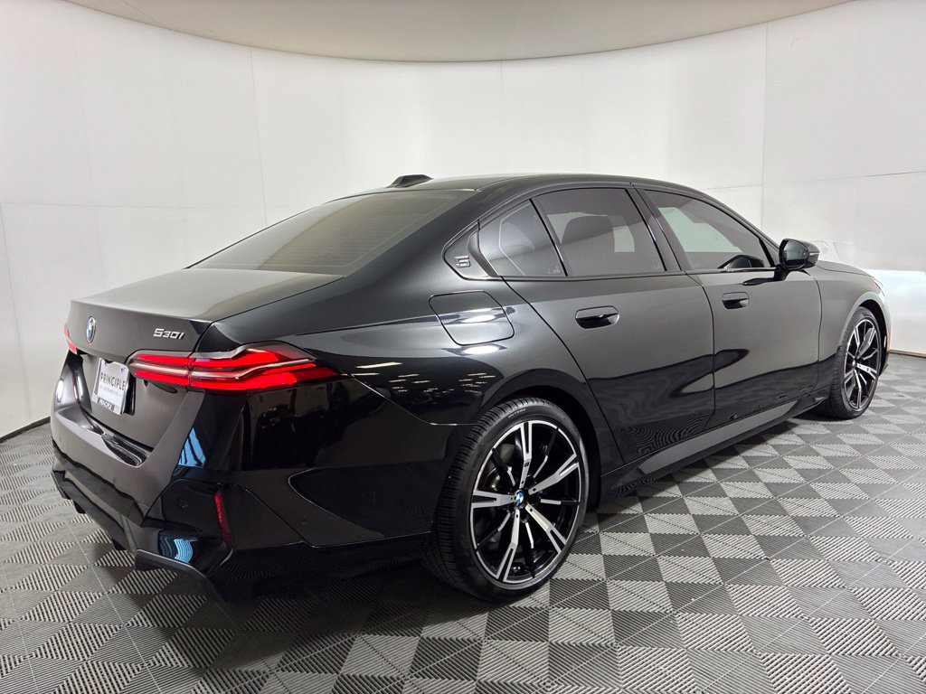 Certified 2026 BMW 530i w/ M Sport Package RWD image 5