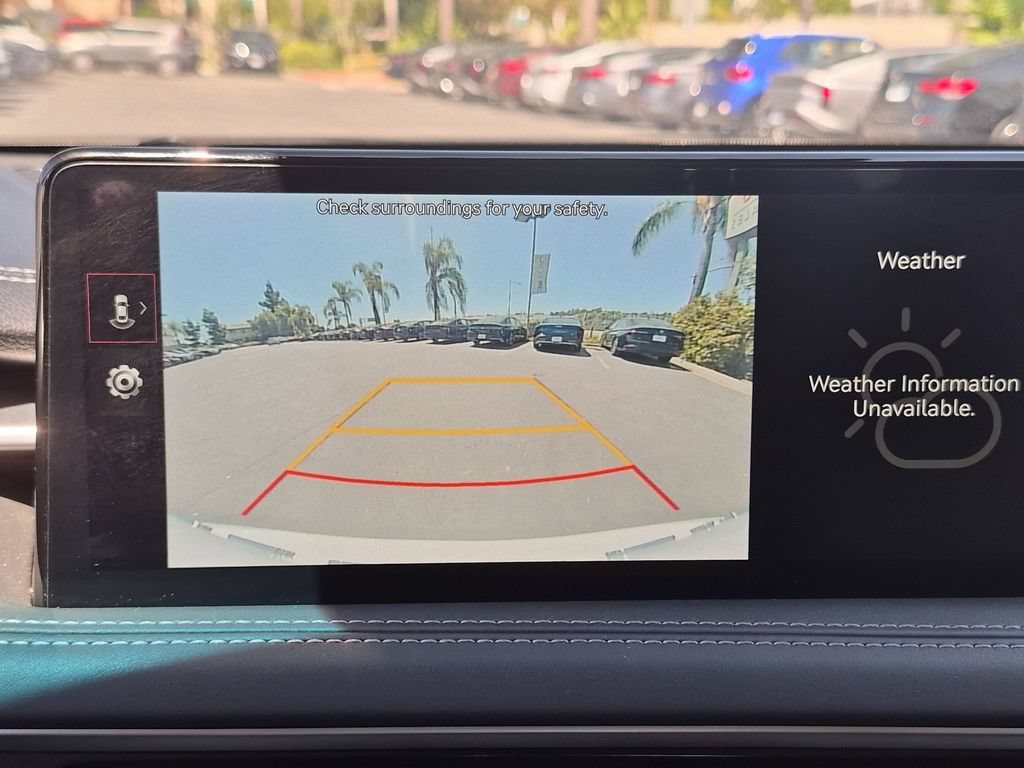 Used 2025 Genesis G70 2.5T RWD image 18