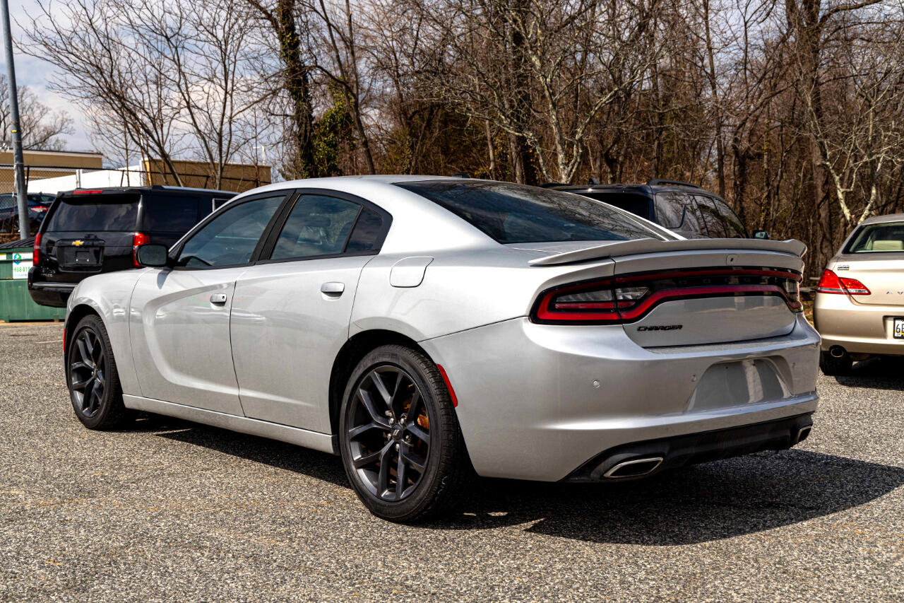 Used 2021 Dodge Charger SXT w/ Blacktop Package image 4