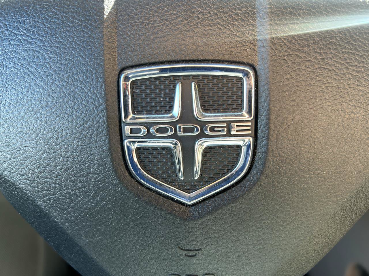 Used 2019 Dodge Grand Caravan SXT FWD image 19
