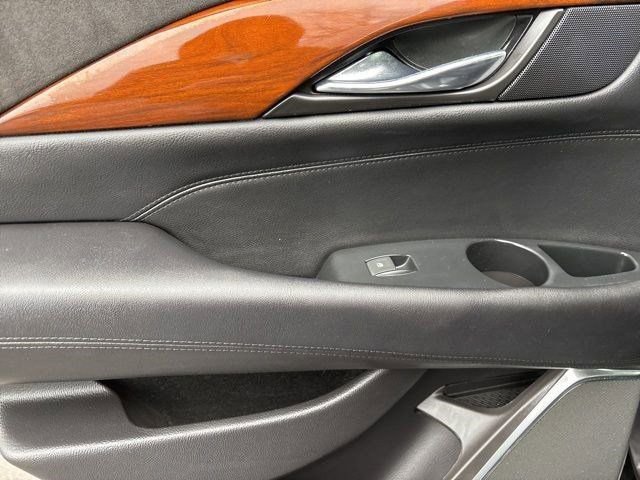 Used 2017 Cadillac Escalade Luxury image 33