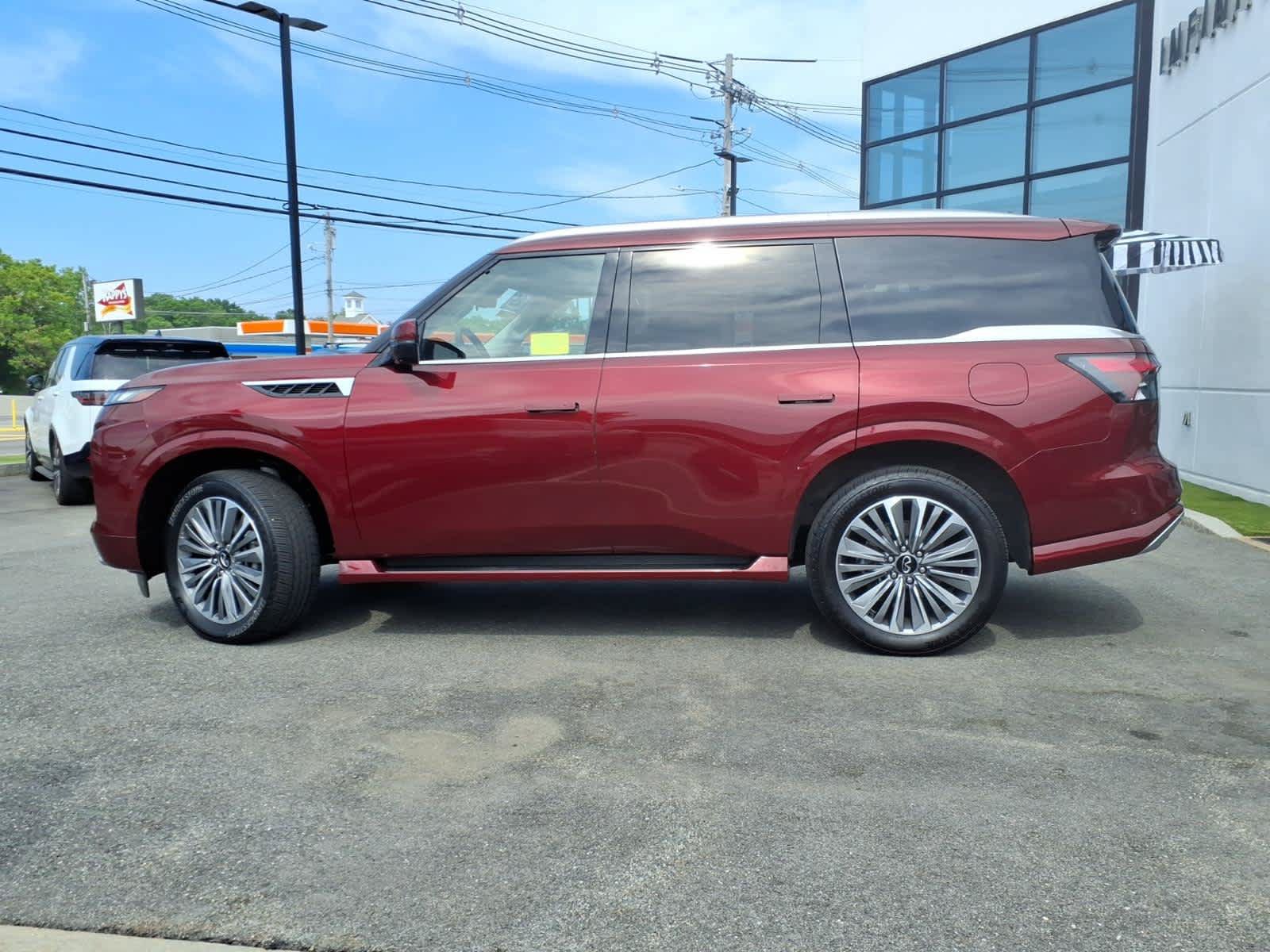 Certified 2025 INFINITI QX80 Sensory AWD/4WD image 8