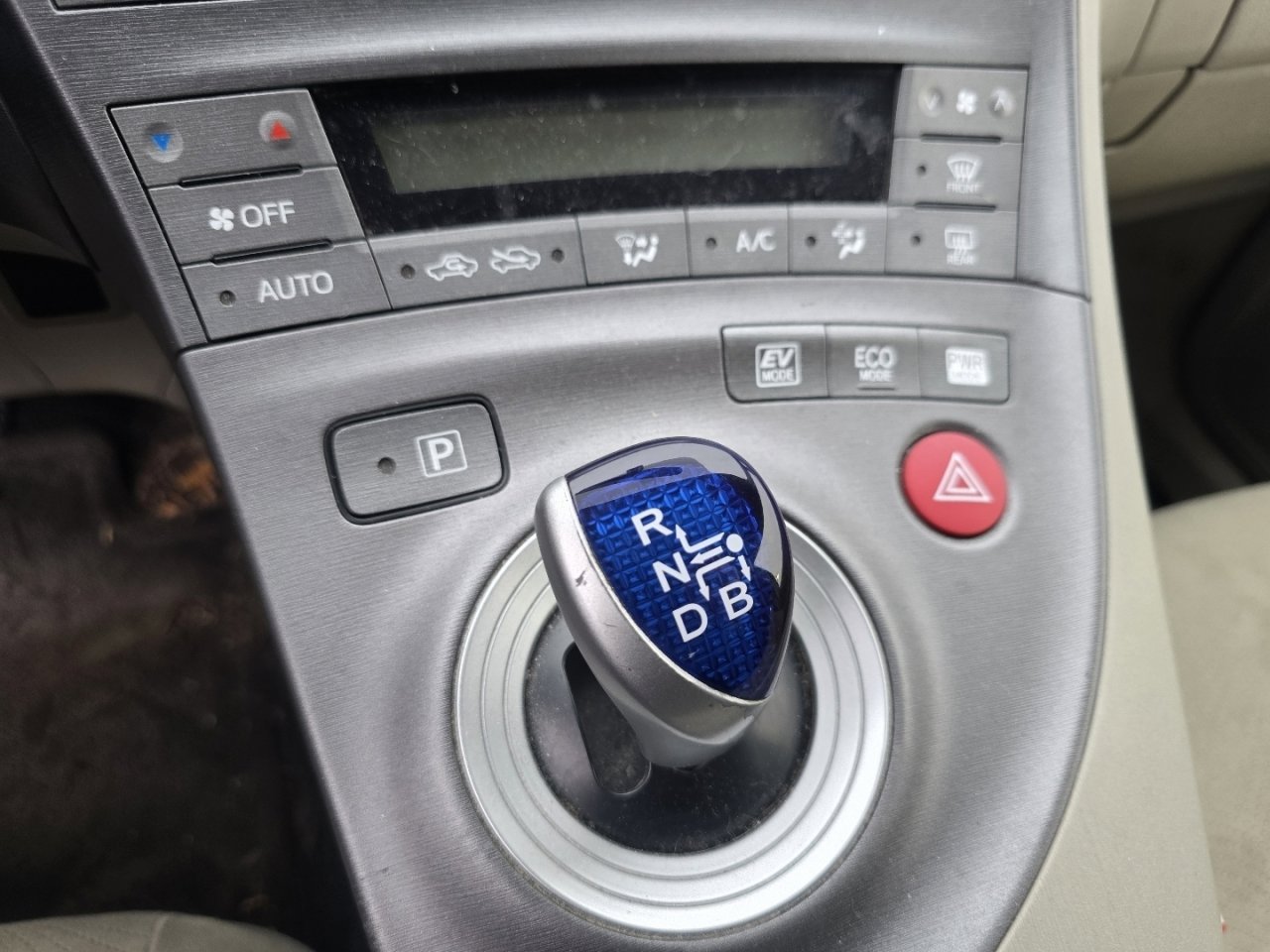 Used 2012 Toyota Prius Three w/ Solar Roof Pkg image 19