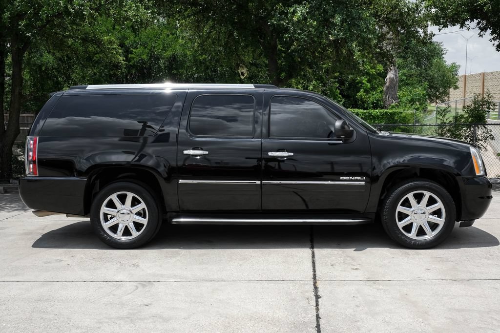 Used 2013 GMC Yukon XL Denali AWD/4WD image 15