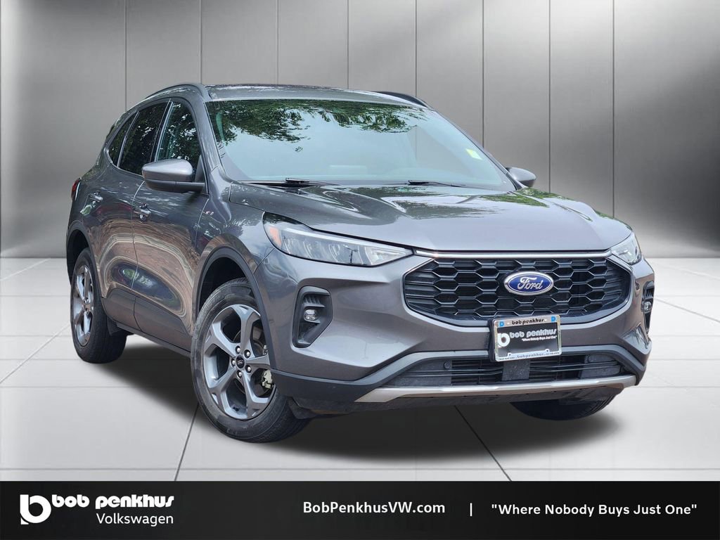 Used 2025 Ford Escape ST-Line Select AWD/4WD 360° Tour