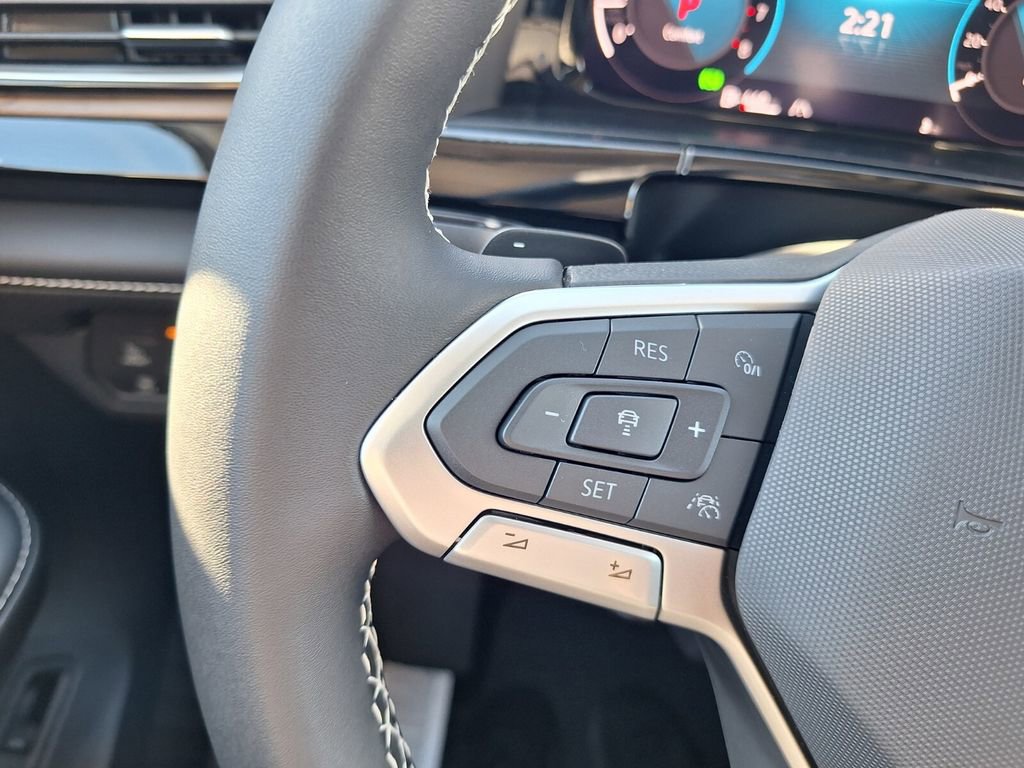 New 2026 Volkswagen Atlas SE image 25