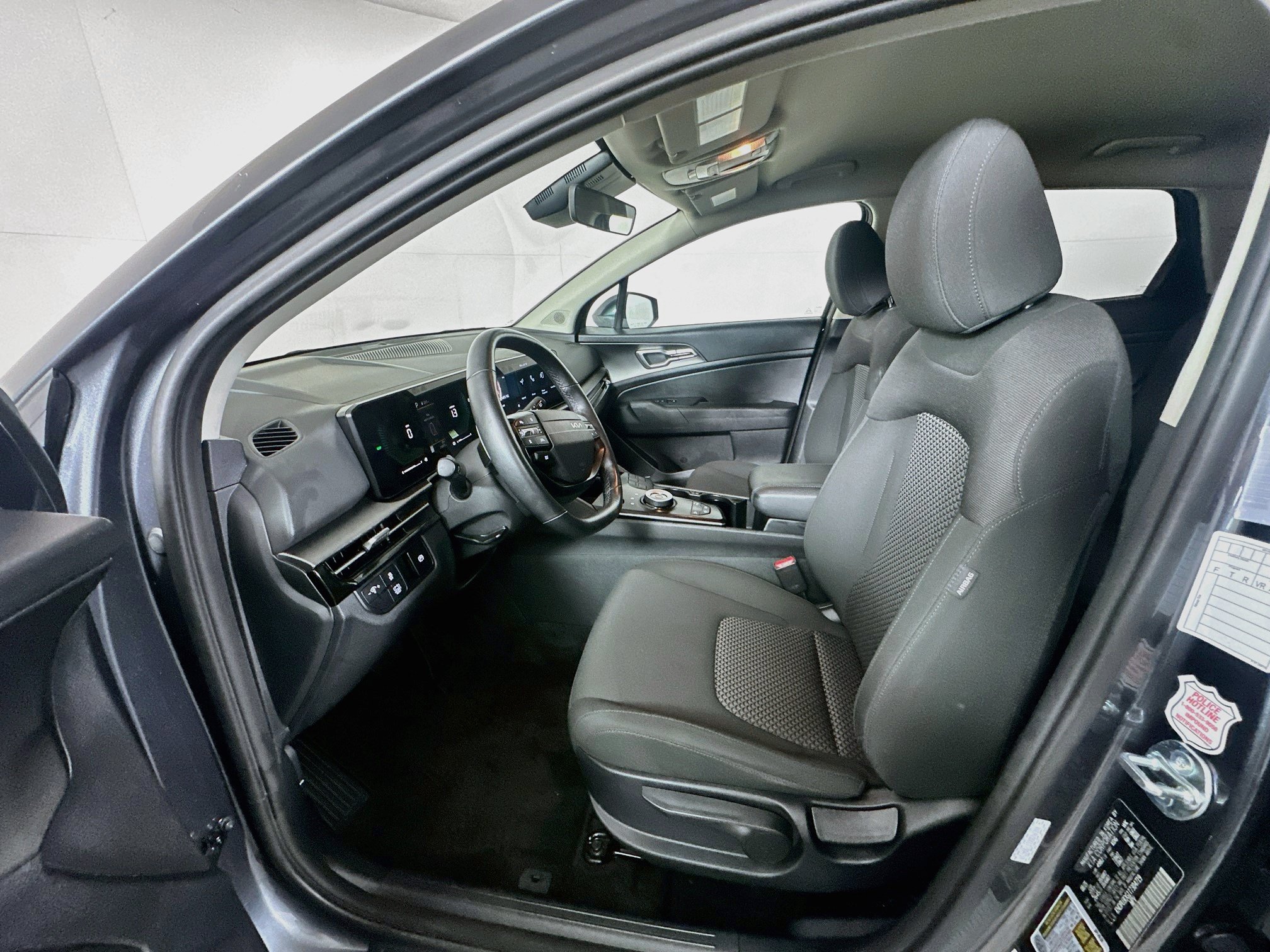 Used 2026 Kia Sportage LX FWD image 13