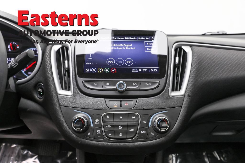 Used 2023 Chevrolet Malibu LT image 12