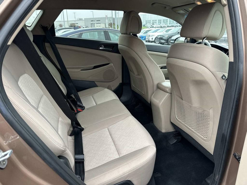 Used 2016 Hyundai Tucson SE image 29