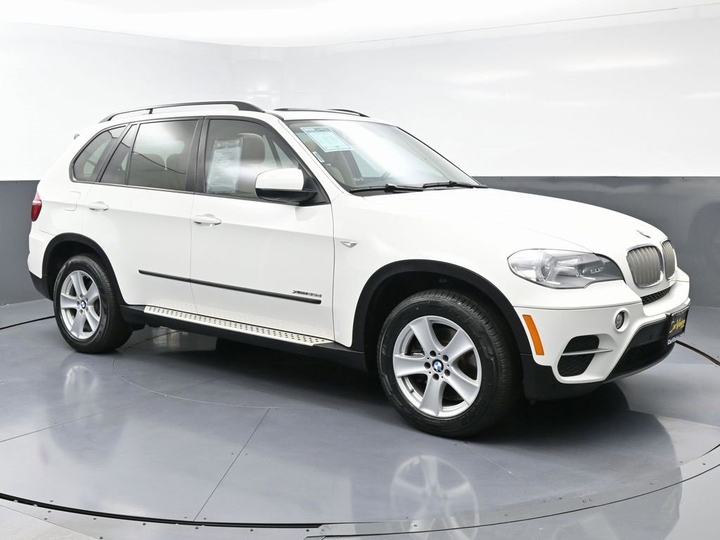 Used 2012 BMW X5 xDrive35d image 4