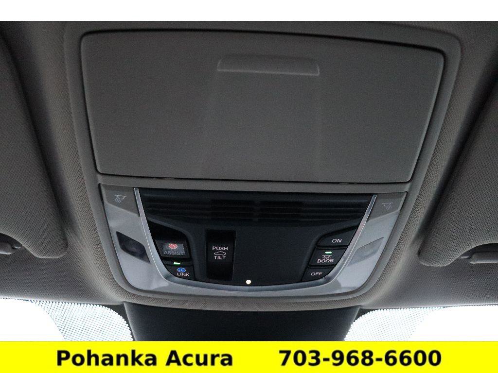 Certified 2025 Acura TLX w/ Technology Package image 18