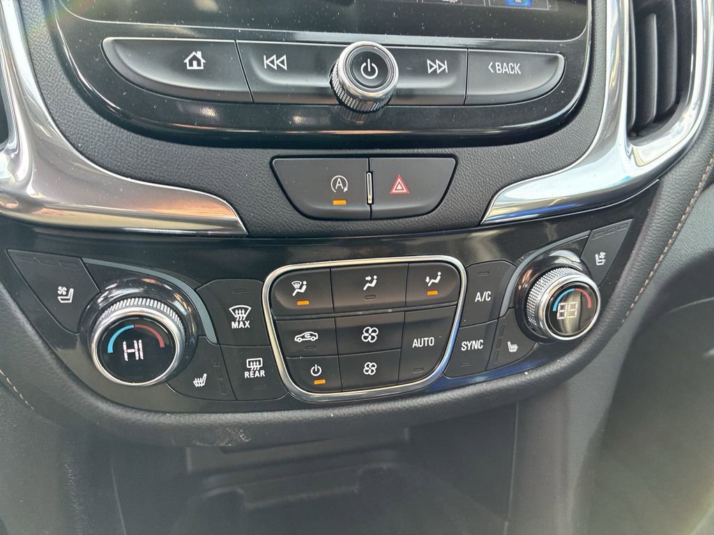 Used 2023 Chevrolet Equinox Premier AWD/4WD image 17