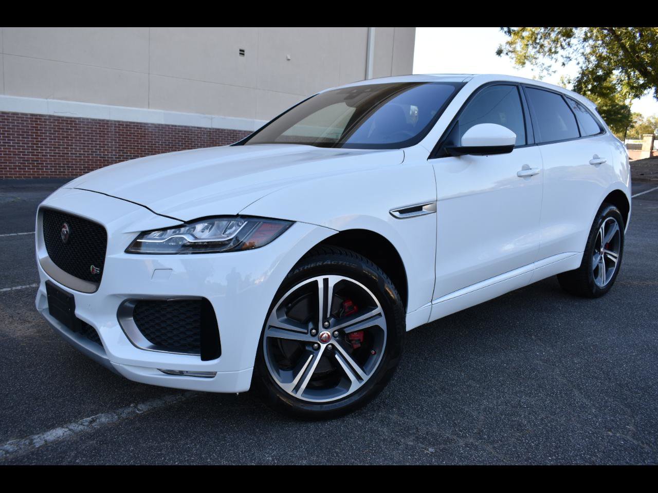 Used 2018 Jaguar F-PACE S AWD/4WD image 1