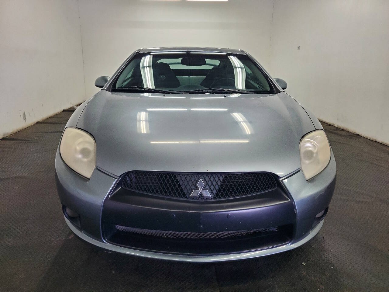 Used 2009 Mitsubishi Eclipse GT FWD image 2