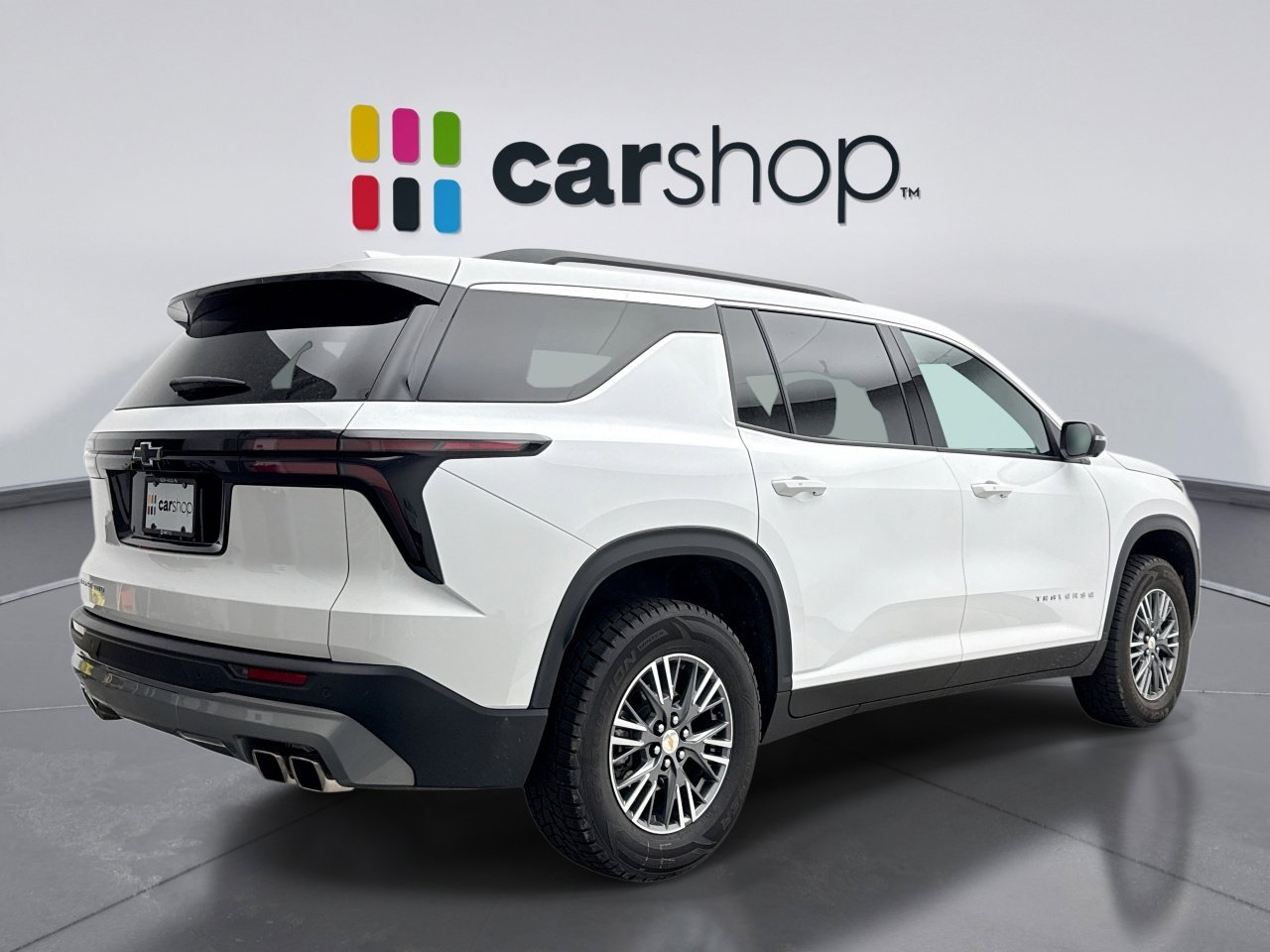 Used 2025 Chevrolet Traverse LT w/ Driver Confidence Package AWD/4WD image 5