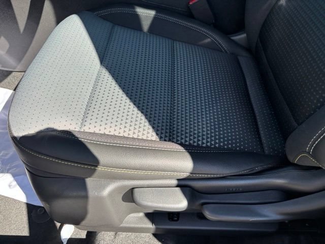 New 2026 Chevrolet Trax LT w/ LT Convenience Package FWD image 14