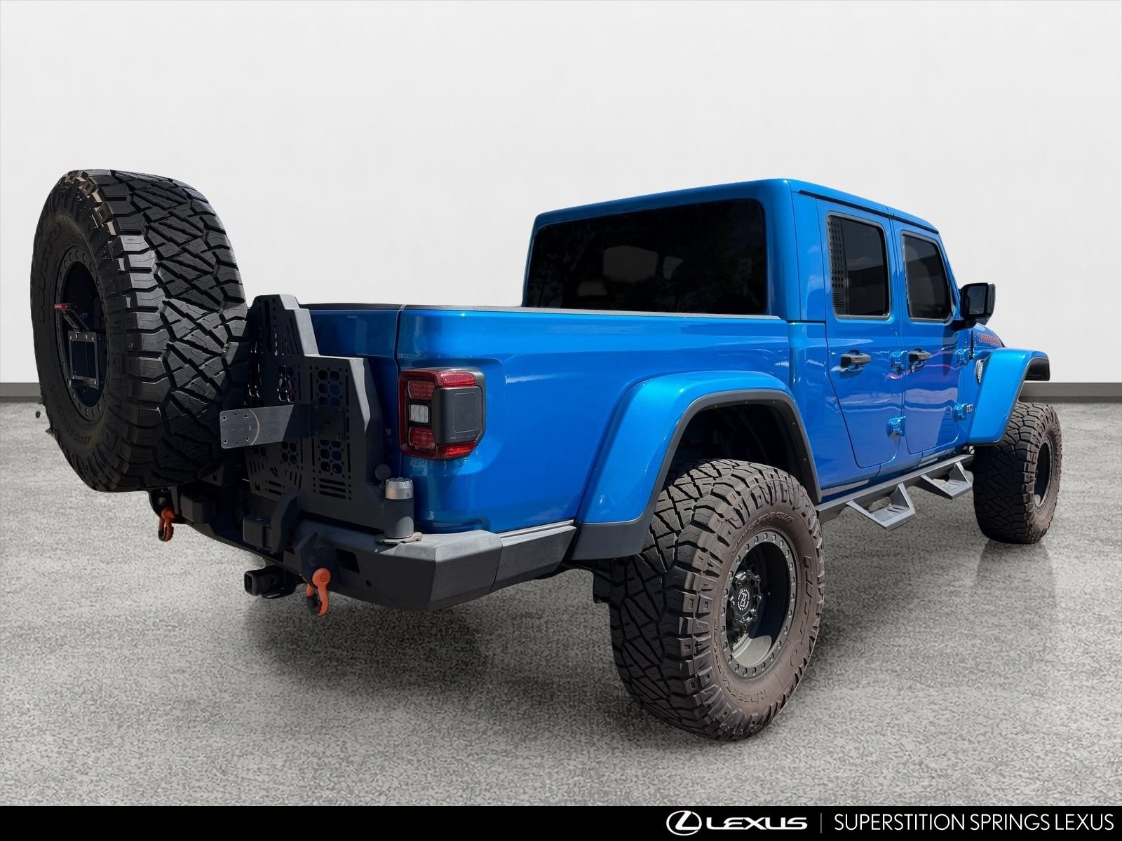 Used 2023 Jeep Gladiator Mojave w/ LED Lighting Group AWD/4WD image 4
