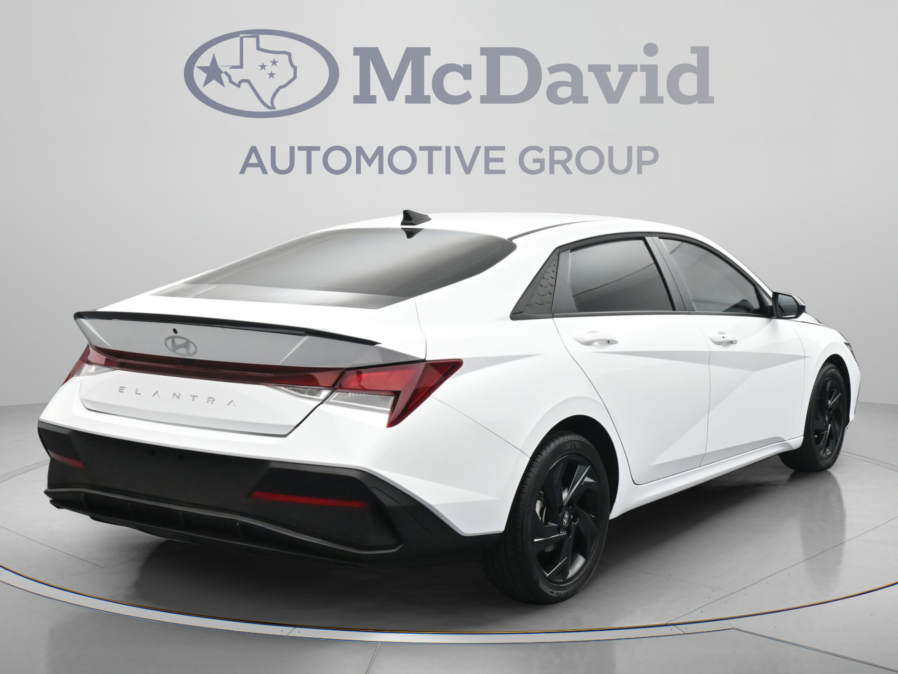 Used 2026 Hyundai Elantra Sport FWD image 8