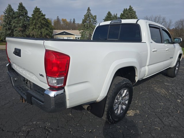Used 2017 Toyota Tacoma SR5 w/ Tow Package AWD/4WD image 7