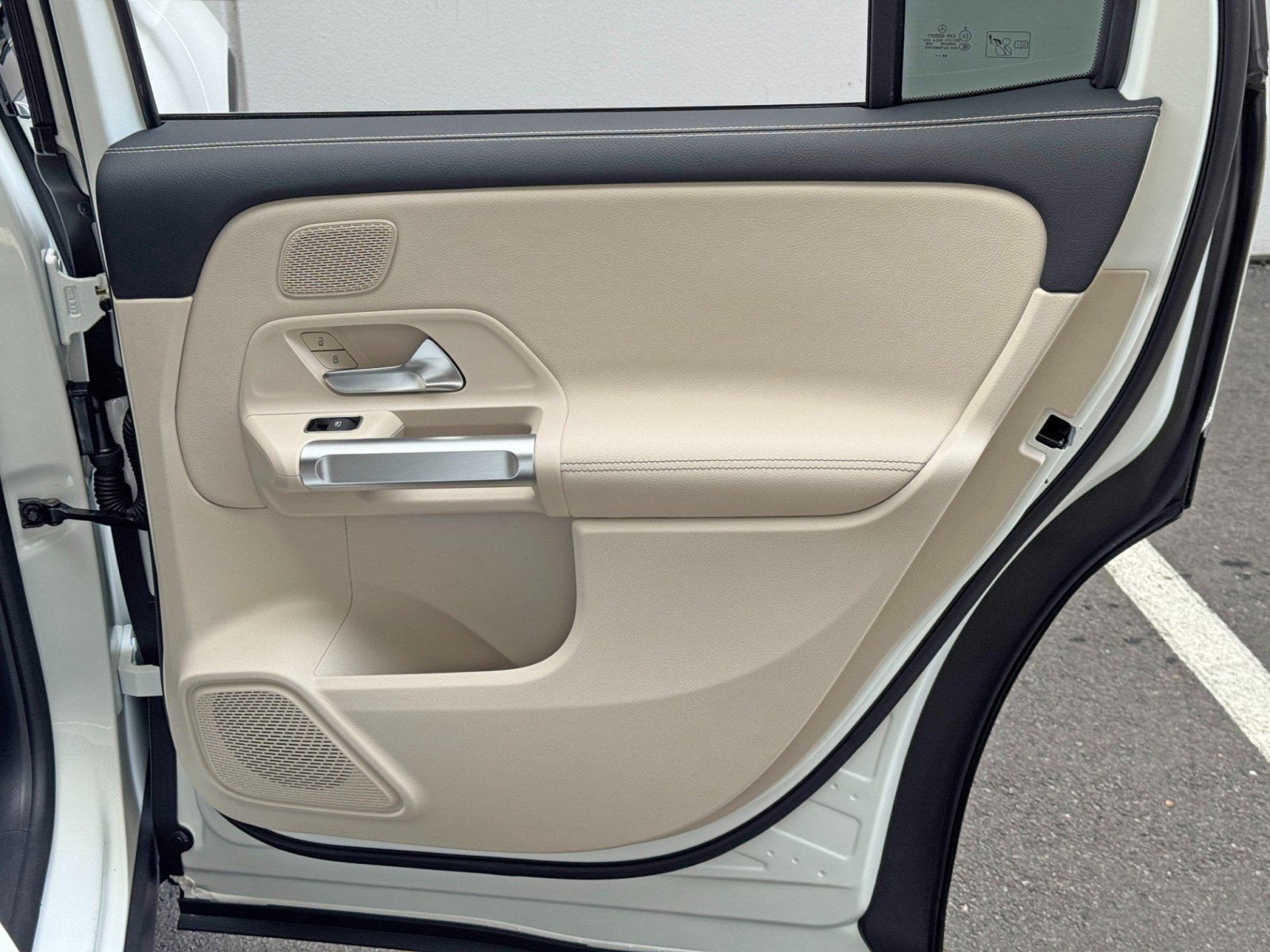 Used 2025 Mercedes-Benz GLB 250 image 45