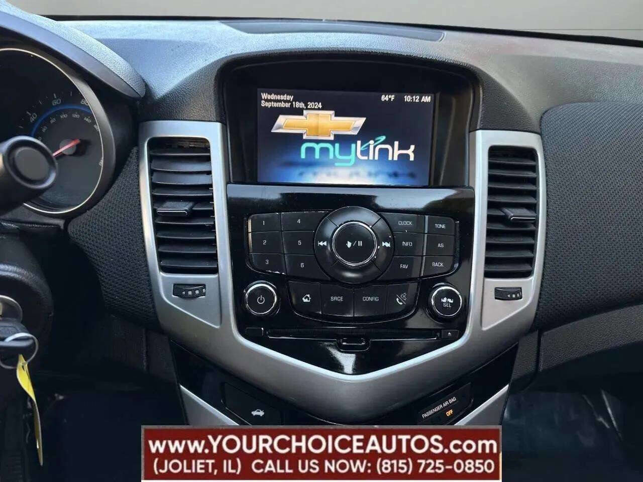 Used 2016 Chevrolet Cruze LT w/ Technology Package image 10