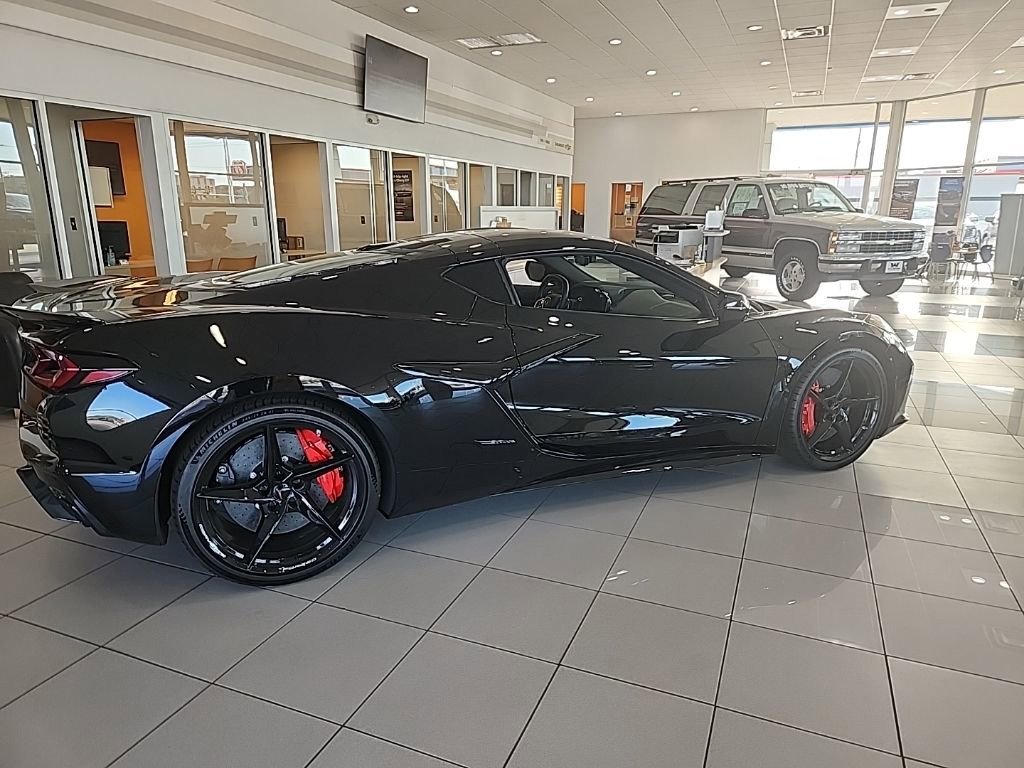 Used 2025 Chevrolet Corvette E-Ray image 5