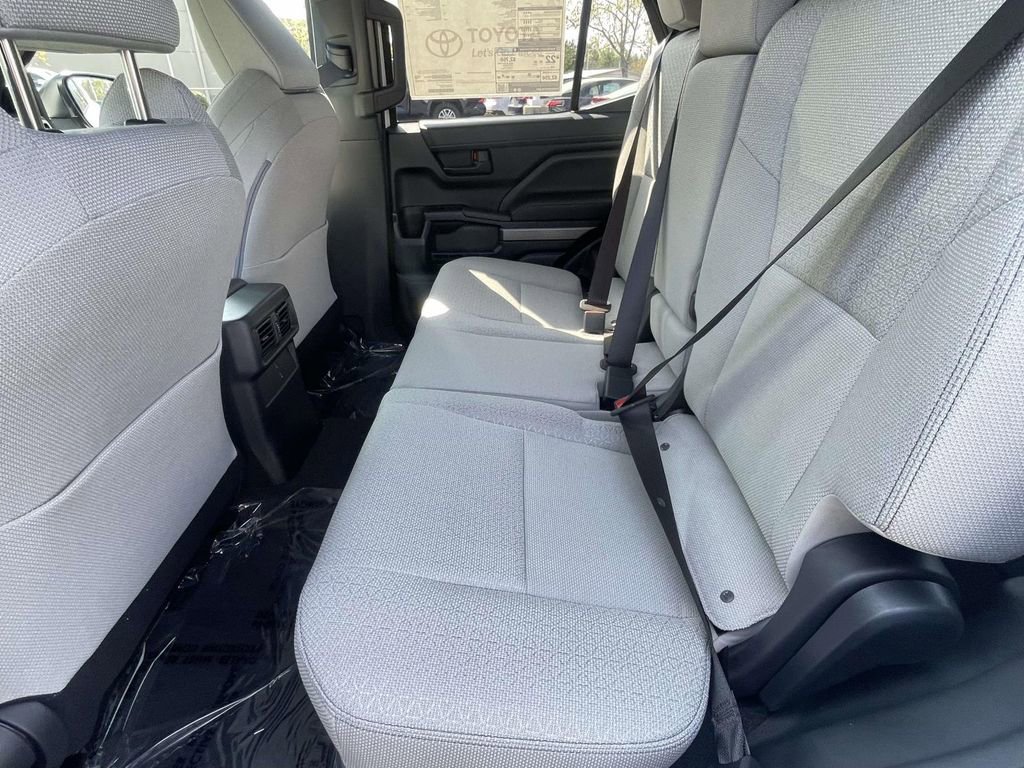 New 2026 Toyota 4Runner SR5 image 17