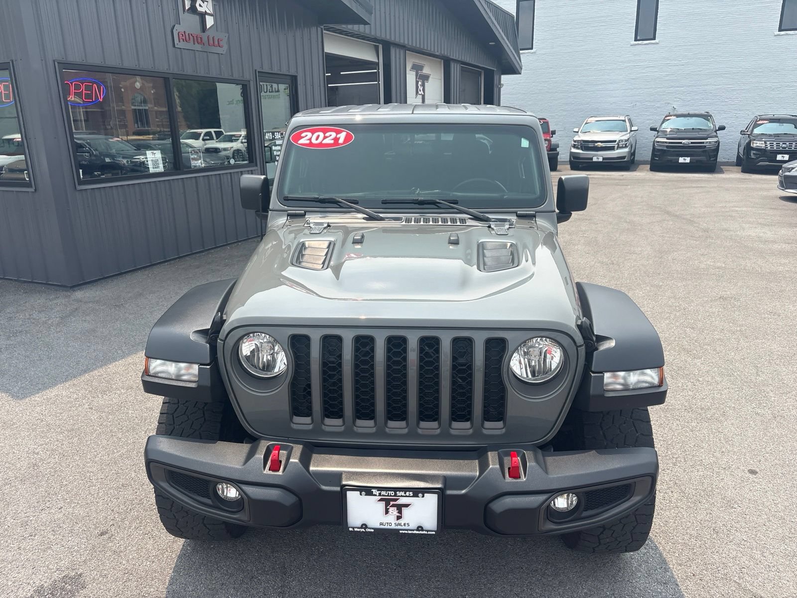 Used 2021 Jeep Gladiator Rubicon AWD/4WD image 10
