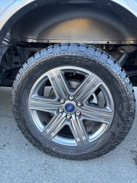 Used 2020 Ford F150 Lariat image 10