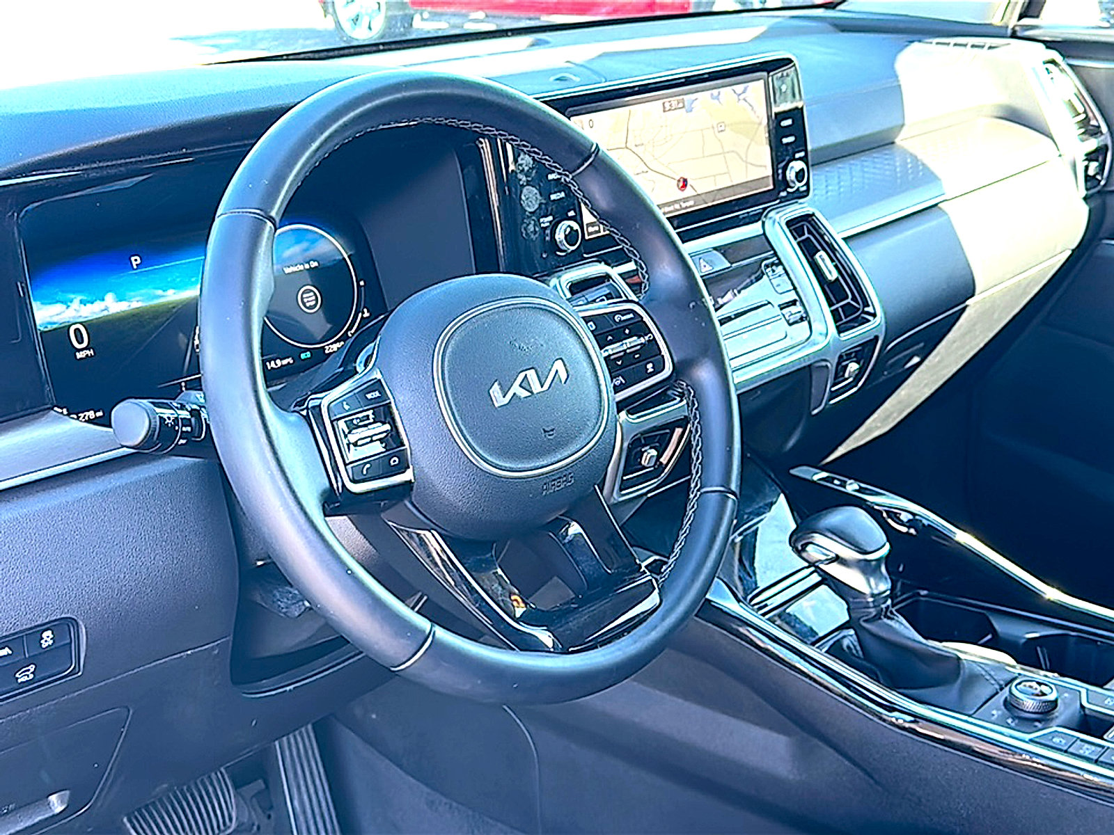 Used 2023 Kia Sorento SX AWD/4WD image 12