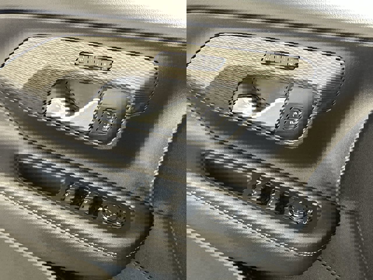 Used 2024 GMC Terrain SLT image 18