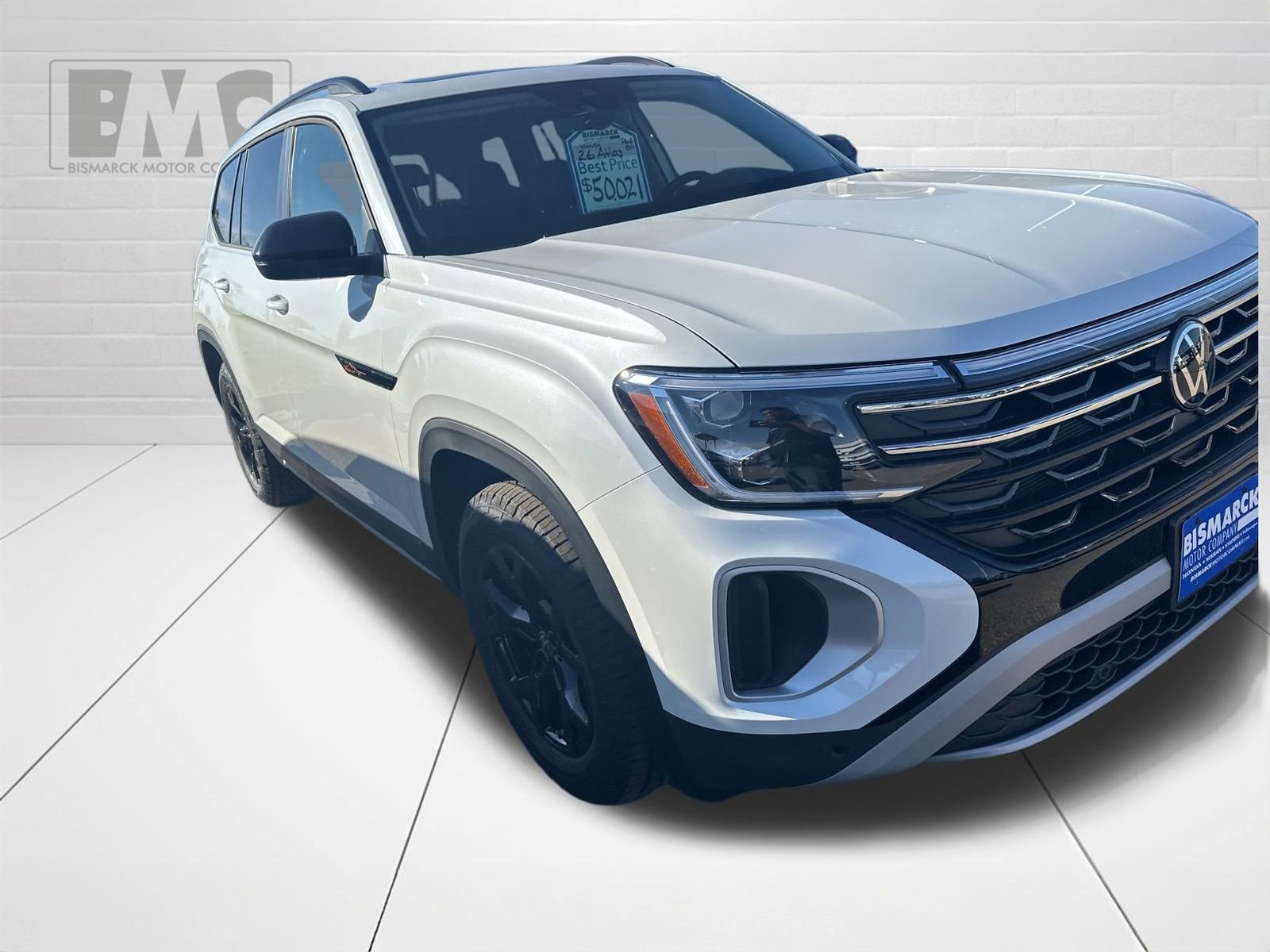 New 2026 Volkswagen Atlas Peak Edition image 3