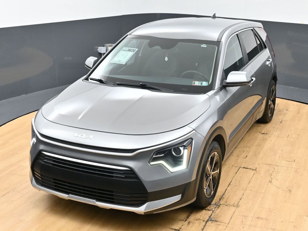 Used 2023 Kia Niro LX image 40