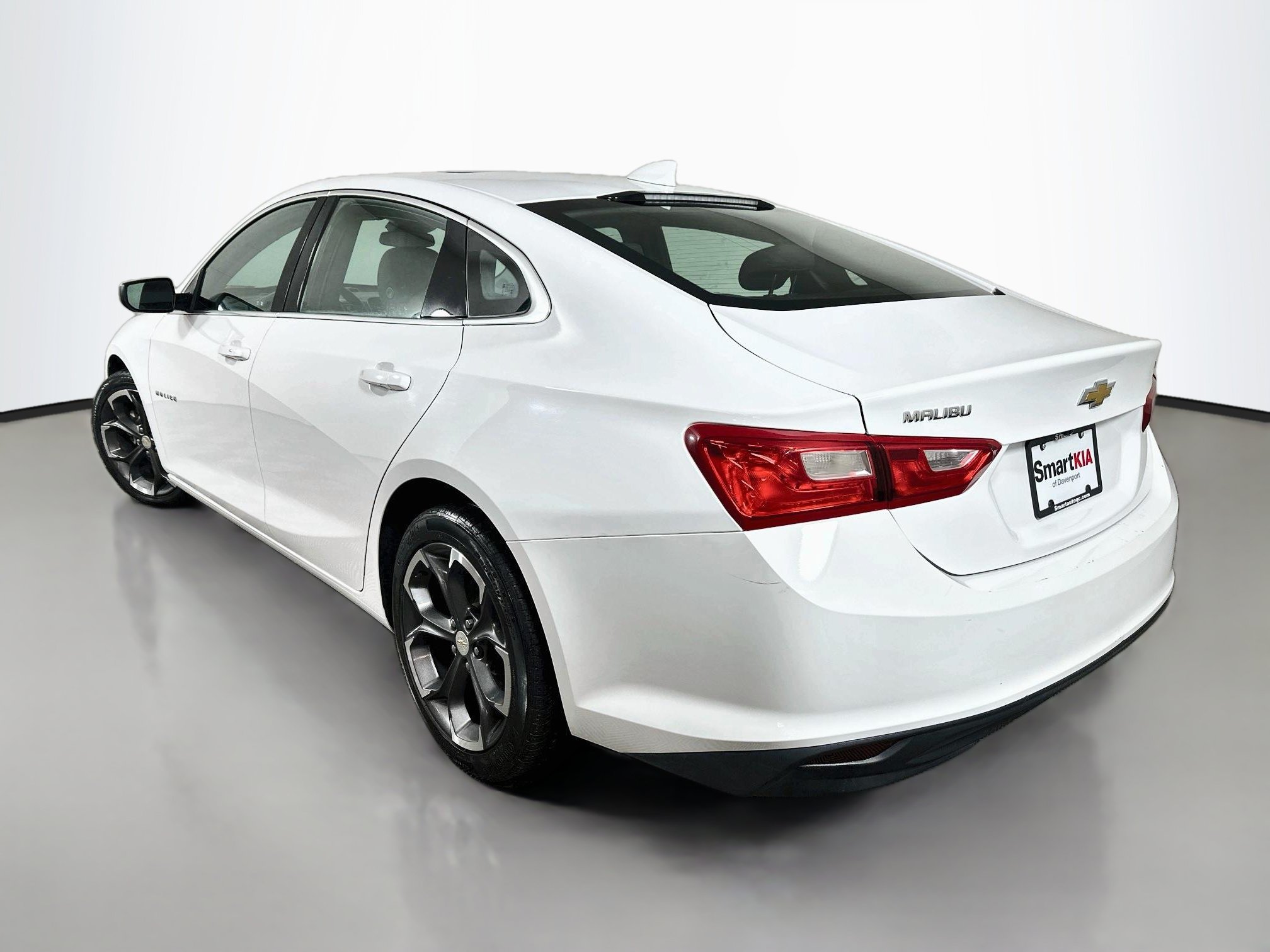 Used 2023 Chevrolet Malibu LT FWD image 5