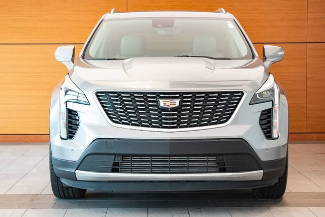 Used 2023 Cadillac XT4 Premium Luxury w/ Enhanced Visibility Package AWD/4WD image 2