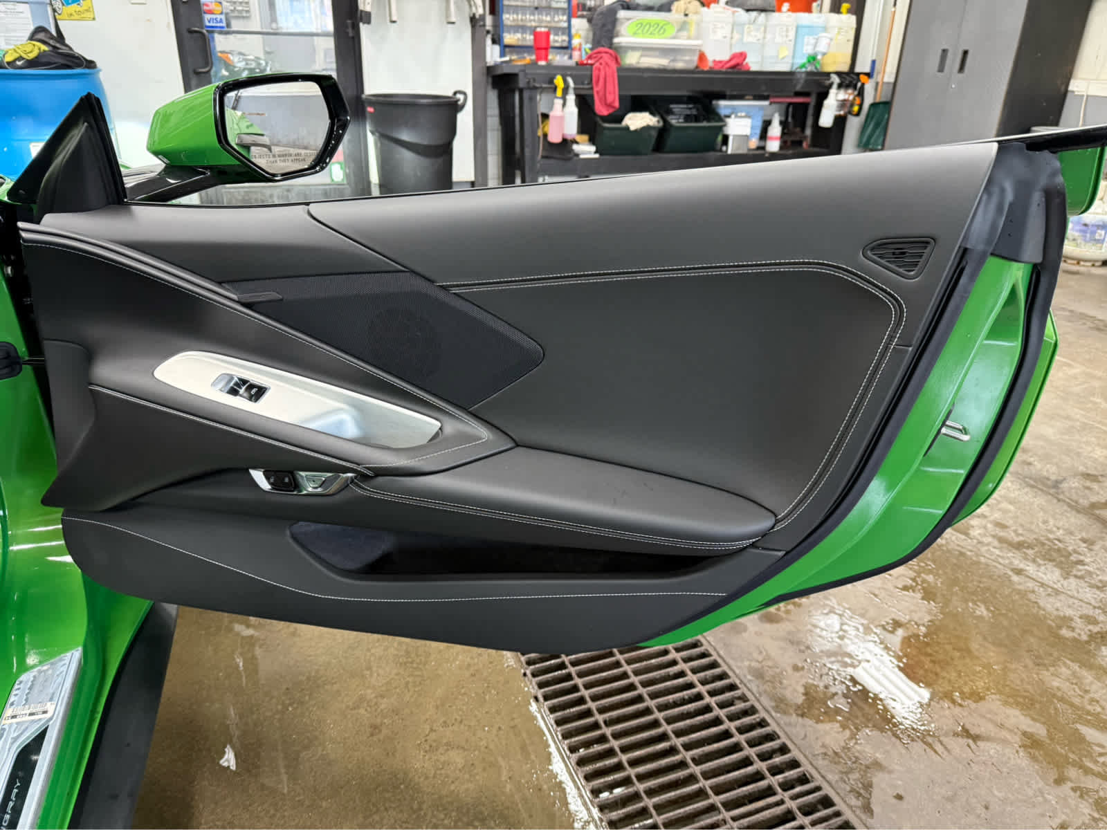 Used 2026 Chevrolet Corvette Stingray Convertible w/ 1LT RWD image 30