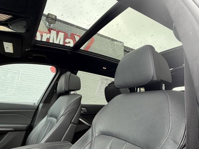 Used 2019 BMW X7 xDrive50i w/ M Sport Package image 15