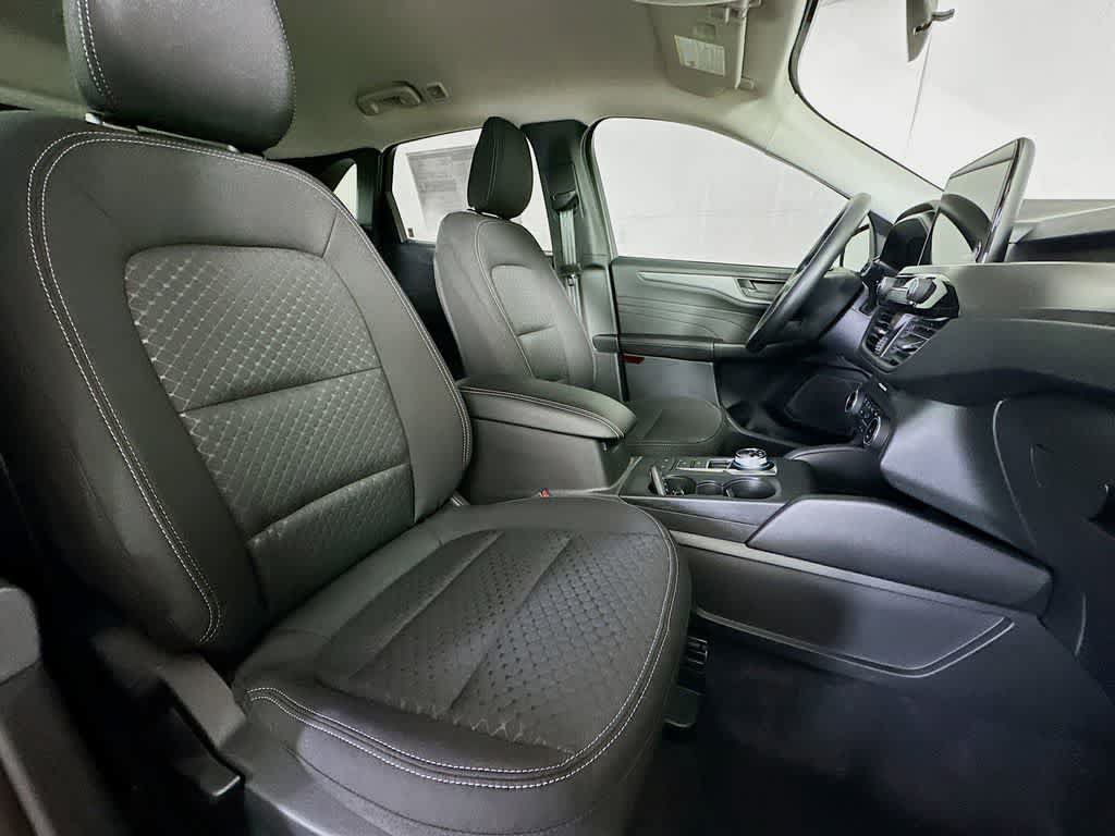 New 2026 Ford Escape Active FWD image 15