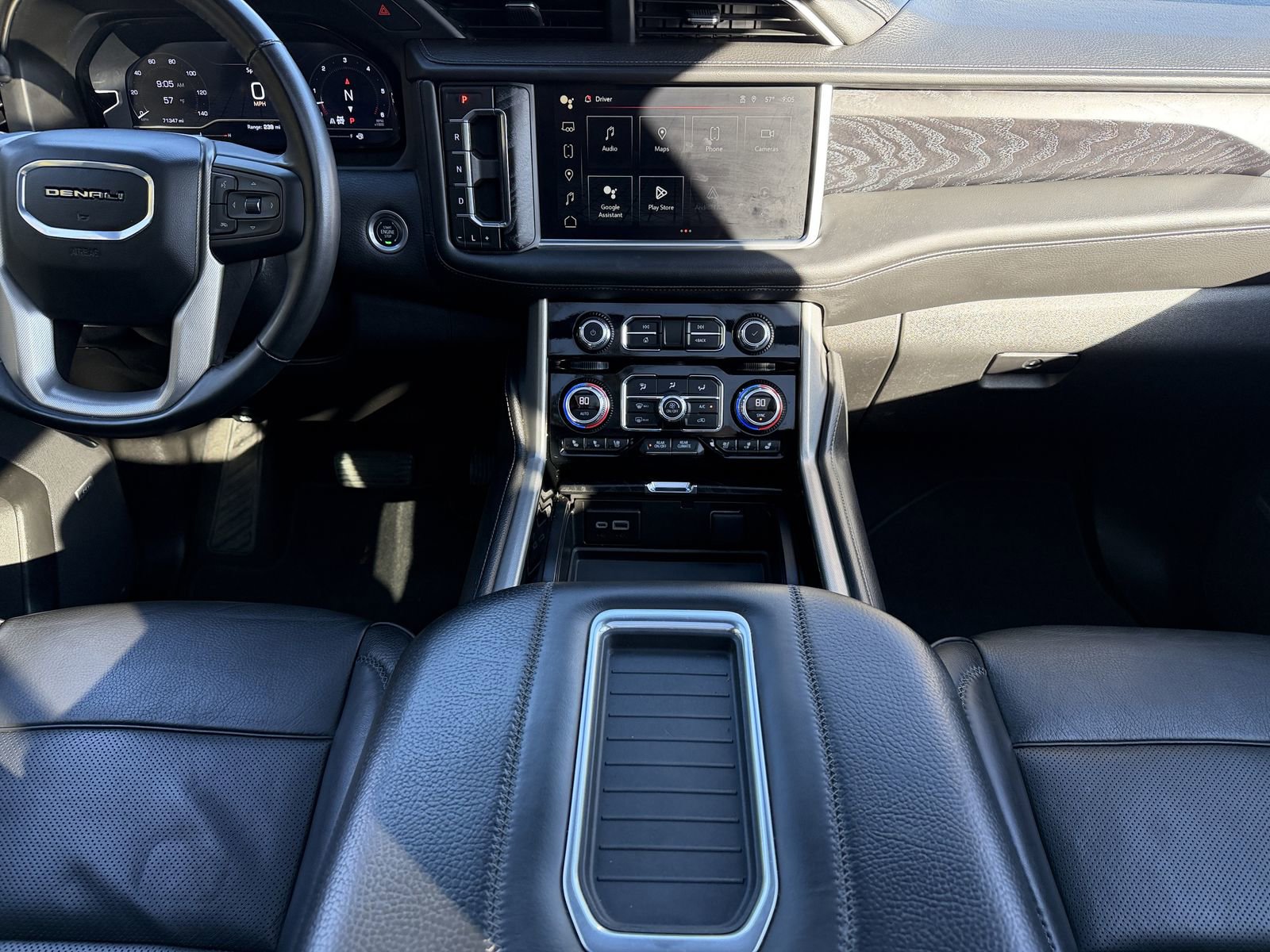 Used 2024 GMC Yukon XL Denali image 19