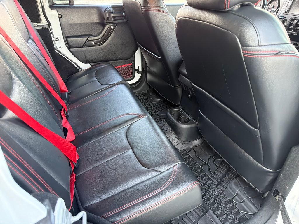 Used 2018 Jeep Wrangler Unlimited Rubicon image 27