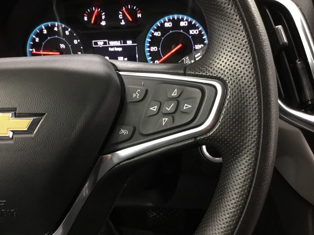 Used 2023 Chevrolet Equinox LS image 36