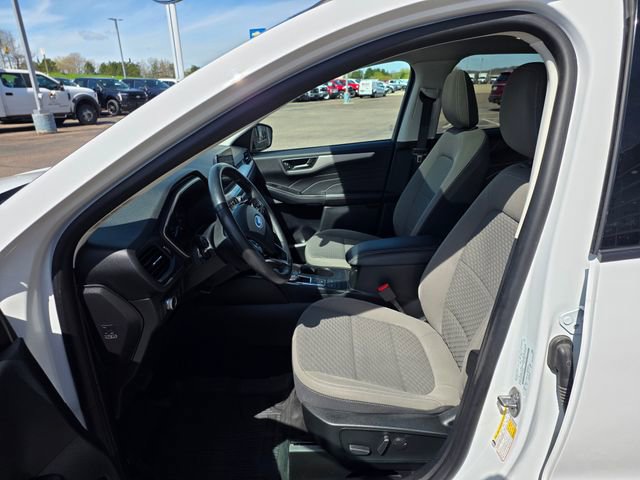 Used 2022 Ford Escape SE w/ SE Sport Appearance Package AWD/4WD image 21