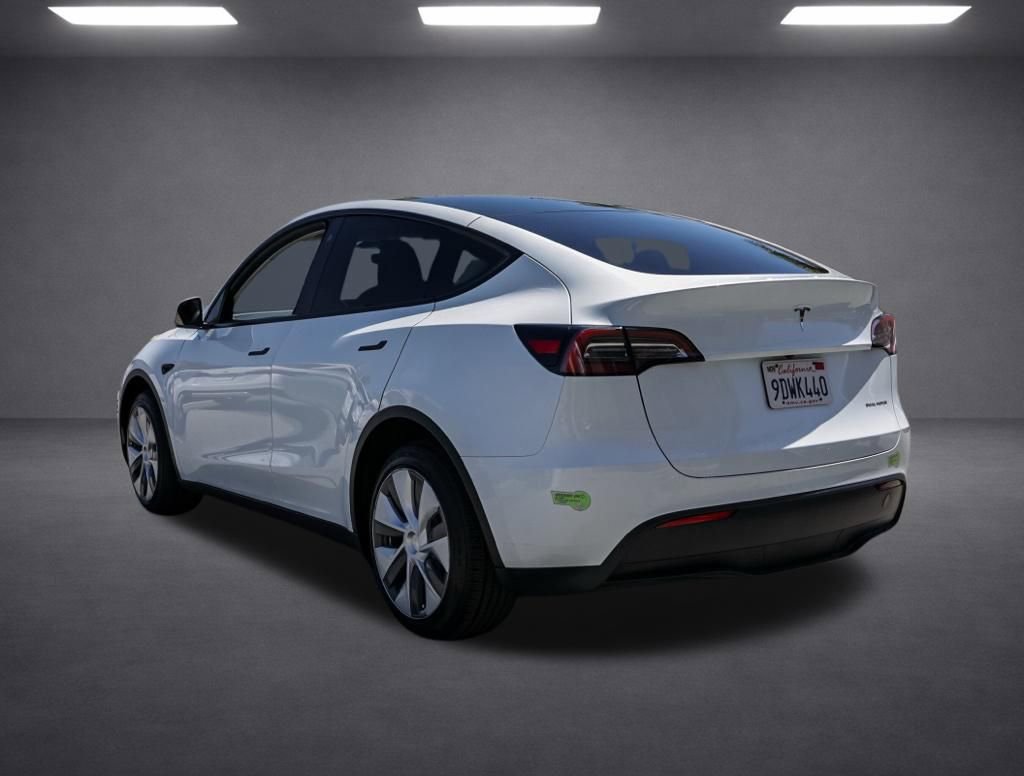 Used 2023 Tesla Model Y Long Range AWD/4WD image 6