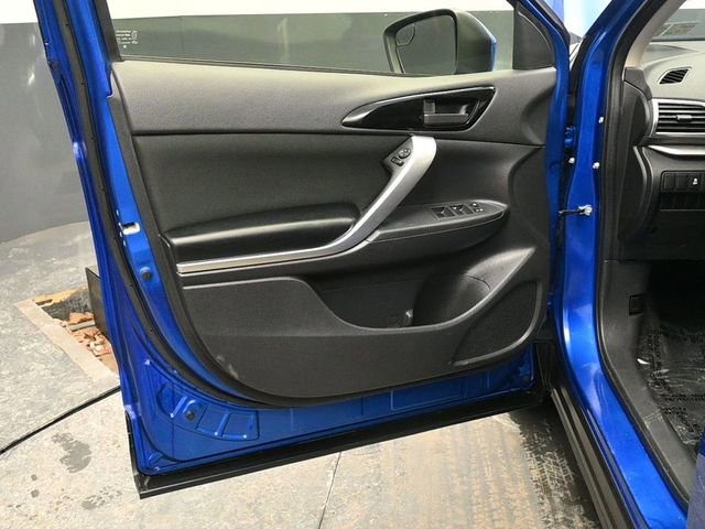 Used 2020 Mitsubishi Eclipse Cross ES image 16