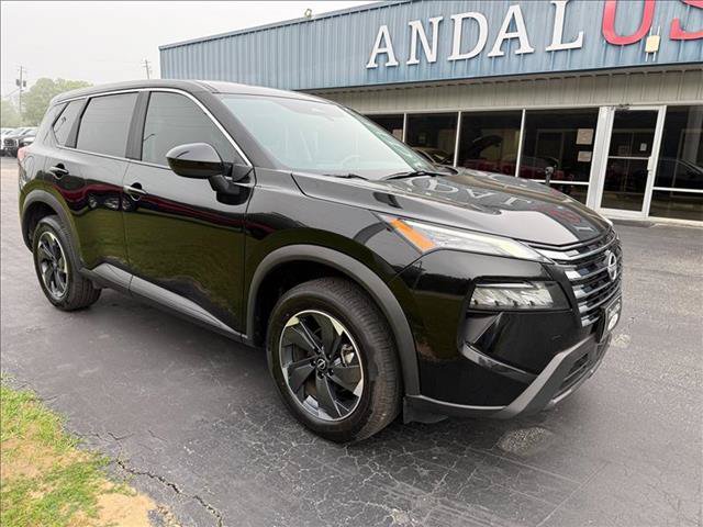 Used 2025 Nissan Rogue SV AWD/4WD image 25