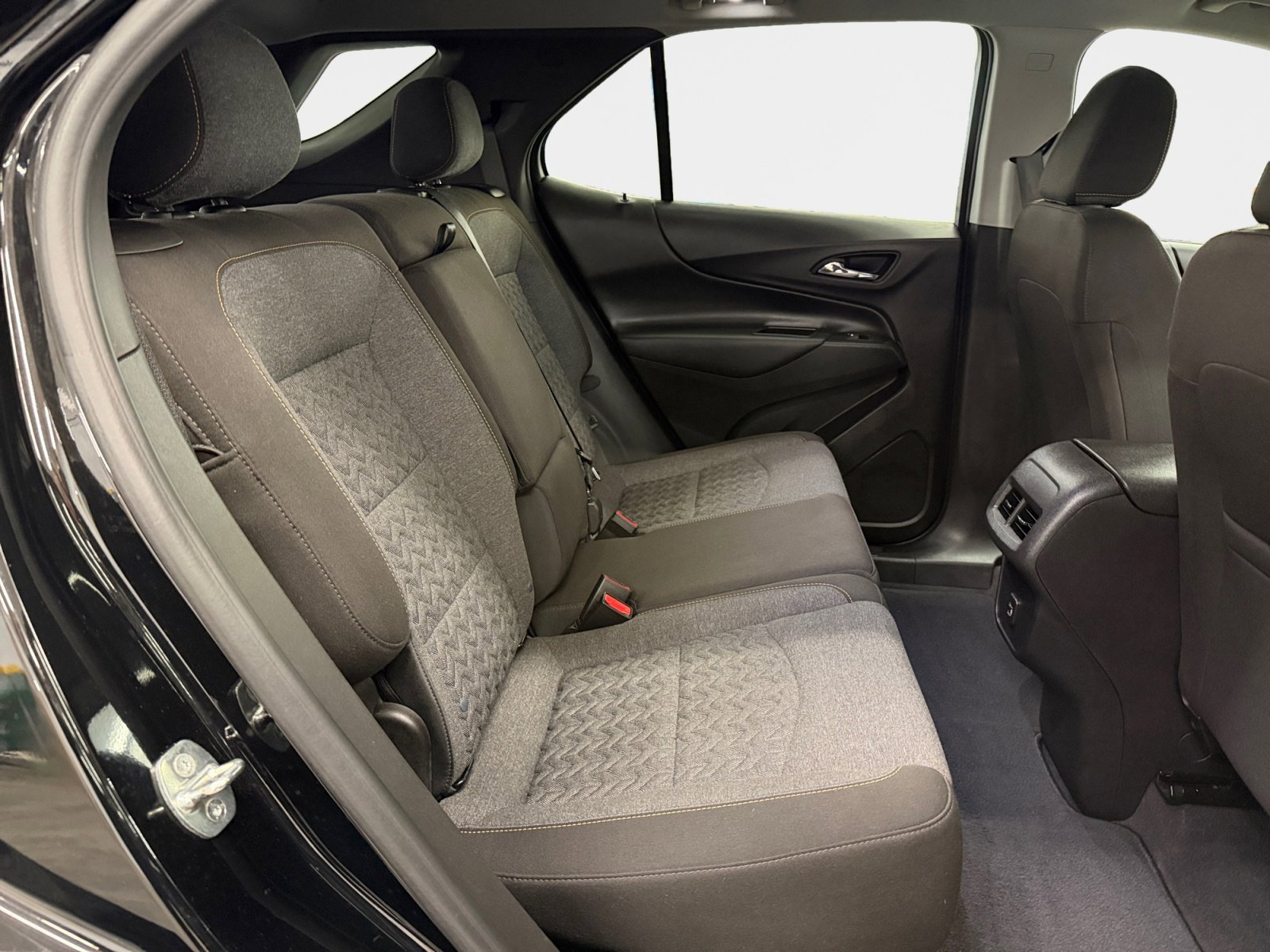 Used 2023 Chevrolet Equinox LT AWD/4WD image 11