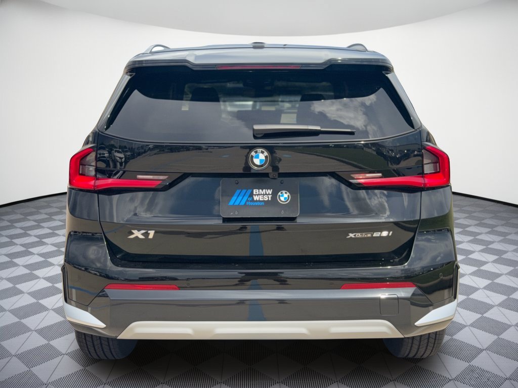 Used 2026 BMW X1 xDrive28i AWD/4WD image 11