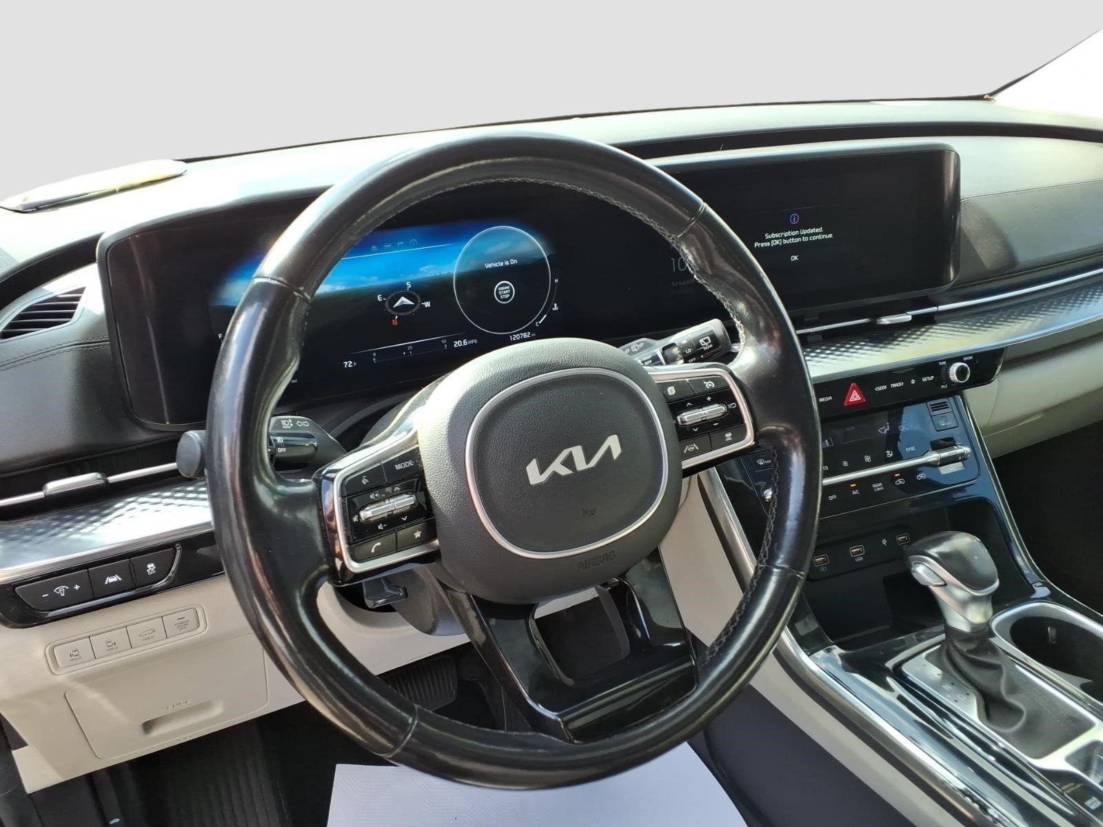 Used 2023 Kia Carnival SX Prestige FWD image 12