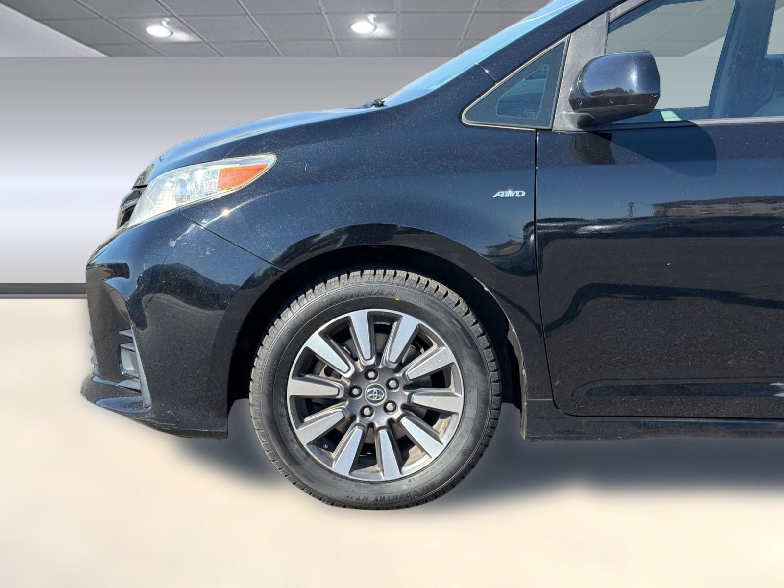 Used 2020 Toyota Sienna LE AWD/4WD image 23